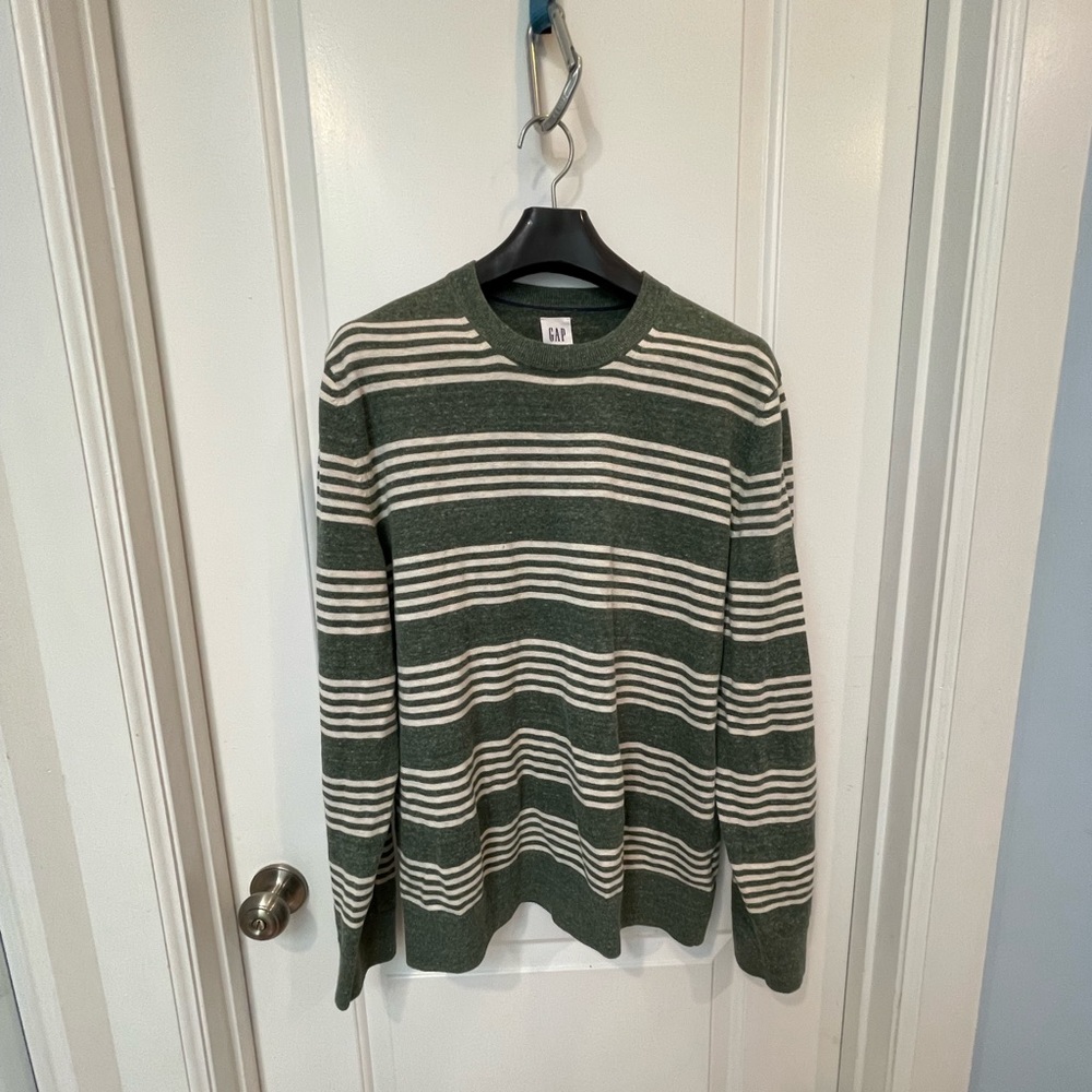 Gap Sweater